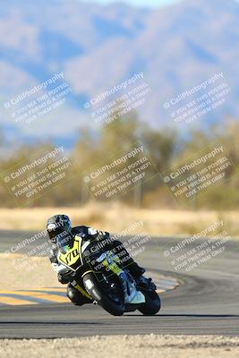 media/Jan-10-2025-CVMA Friday Practice (Fri) [[489e0da257]]/Group 4 and Trackday/Session 5 (Turn 7)/